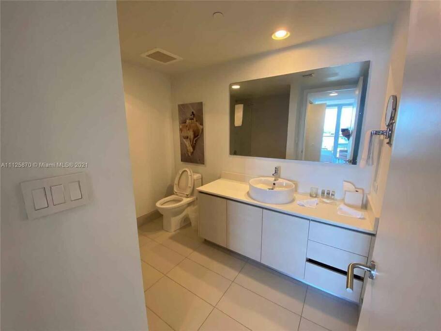 2Bd 2Ba Condo @Beachwalk Resort W/Pool Hallandale Beach Zewnętrze zdjęcie